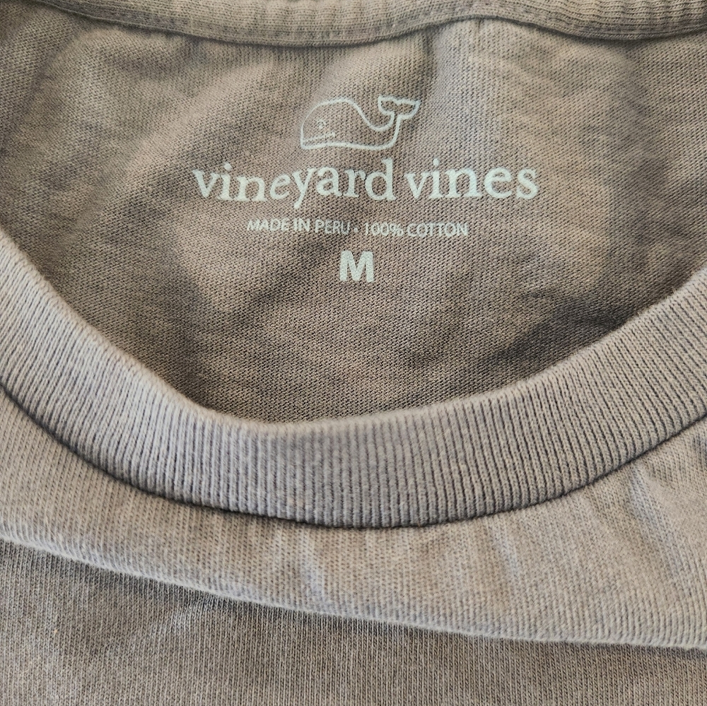 Vineyard Vines Blue Graphic Boat T-Shirt - Men's Size Medium - Picture 5 of 7